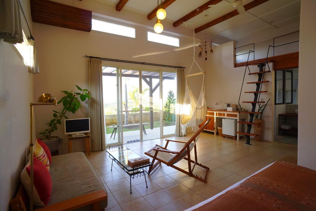 Somos Bed & Breakfast Kunigami Exterior photo
