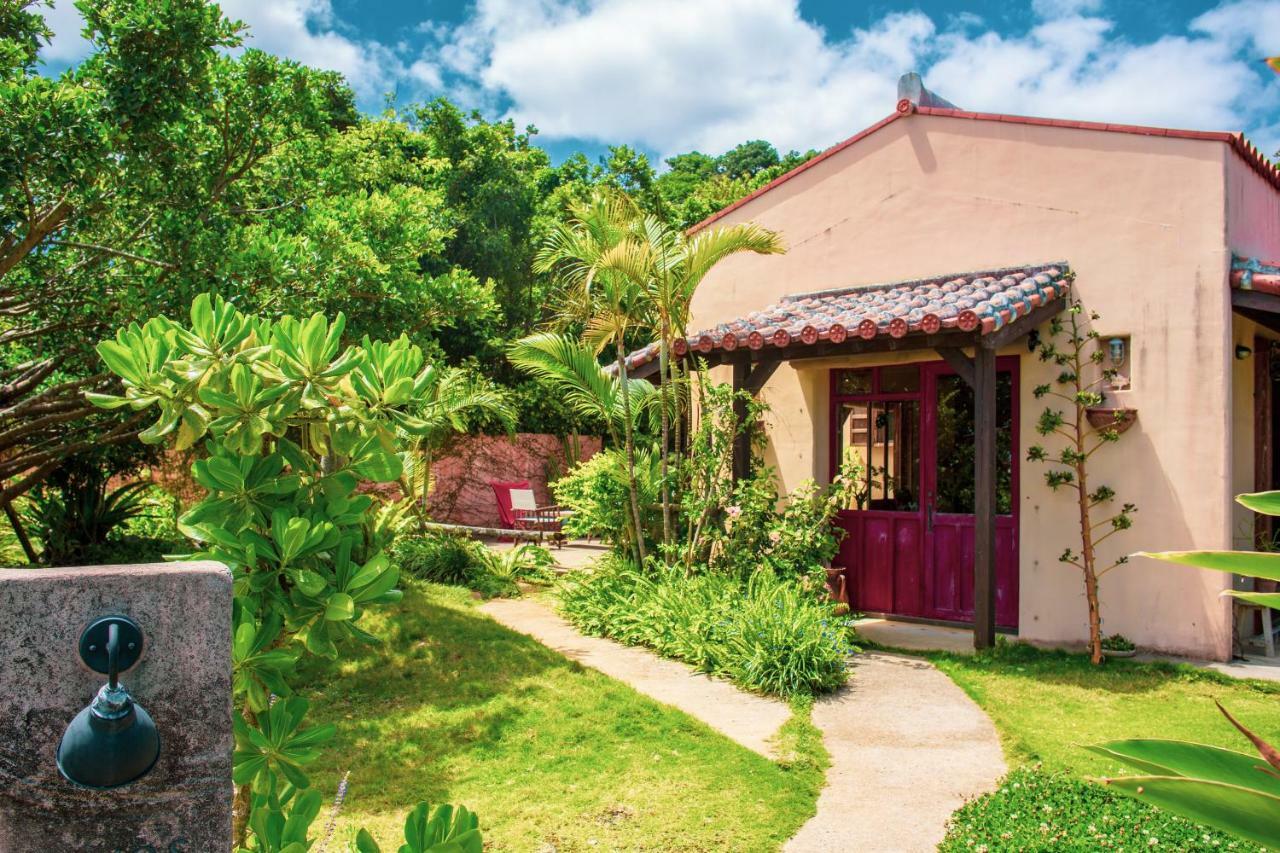 Somos Bed & Breakfast Kunigami Exterior photo